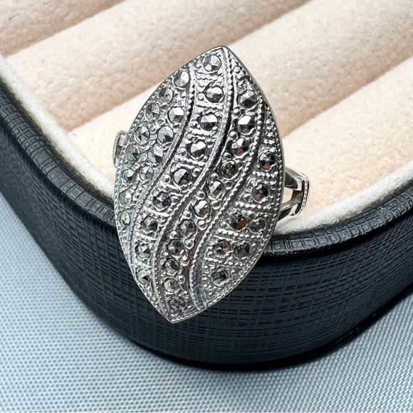 THEDA 925 Sterling Silver Marquise Marcasite Statement Ring